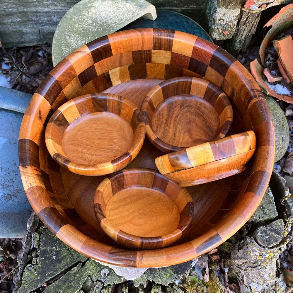 Vintage MCM Checkerboard Multicolor Wooden Serving Bowl Set 1960s Bohemian Salad - Picture 2 of 16